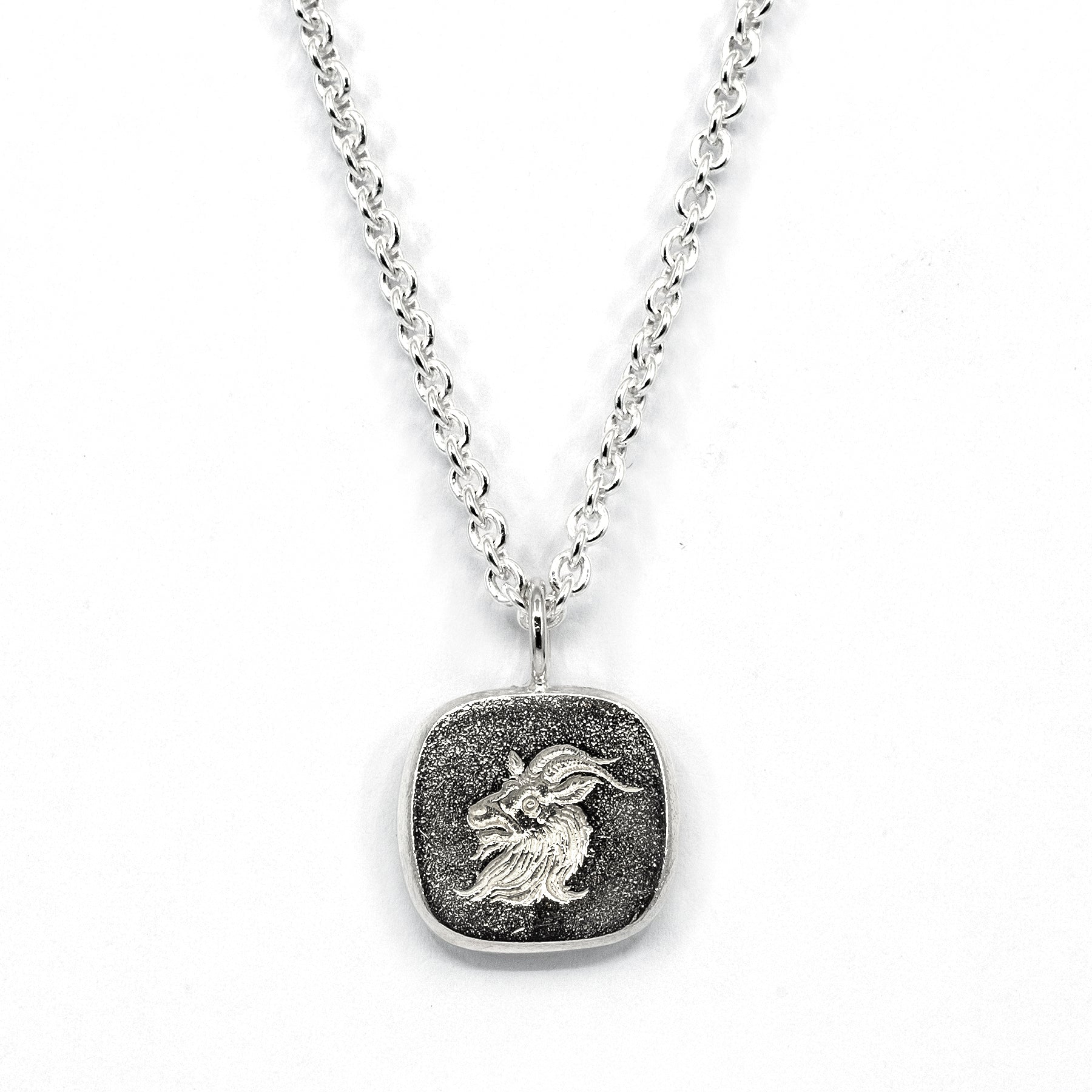 GOAT ENGRAVED PENDANT