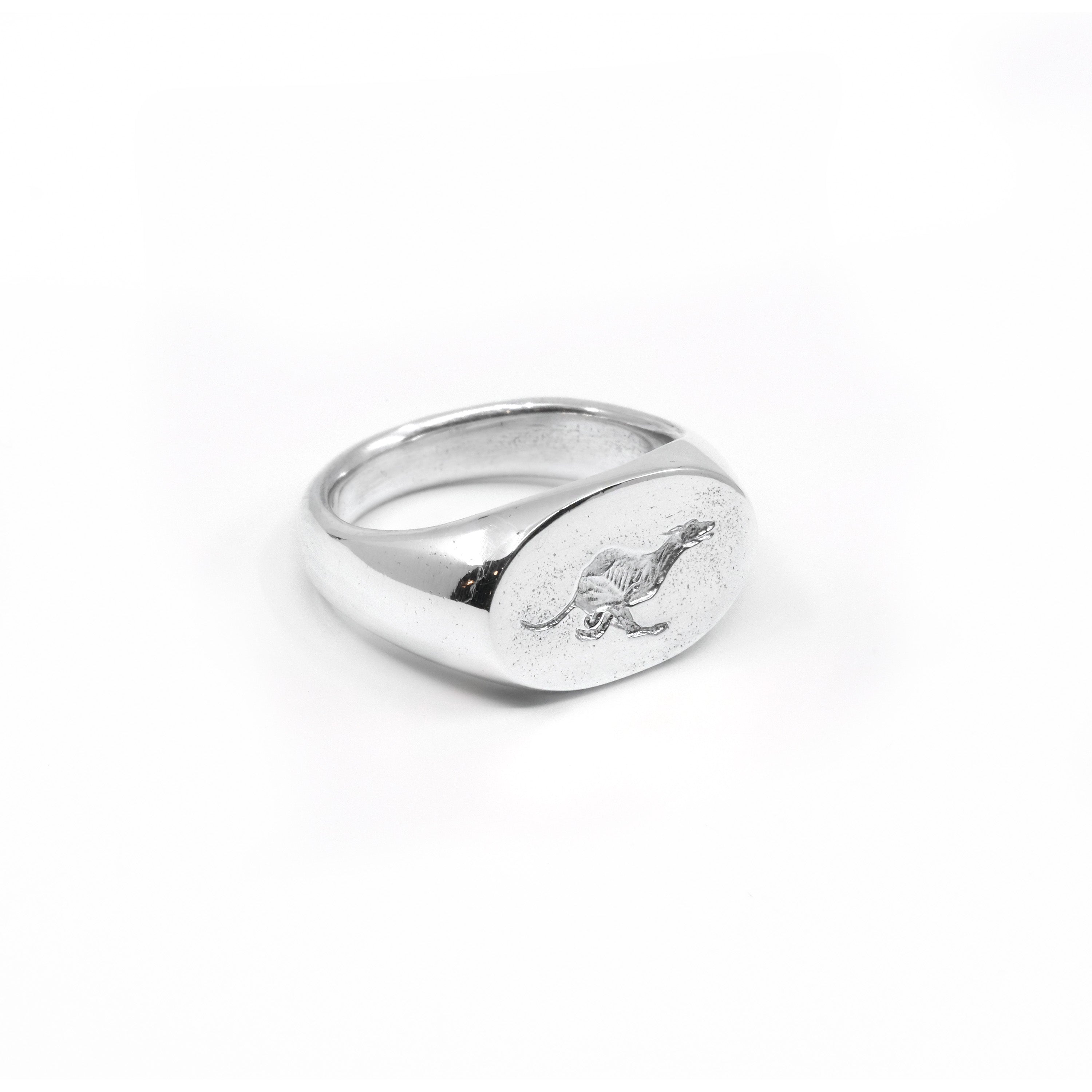 GREYHOUND SIGNET
