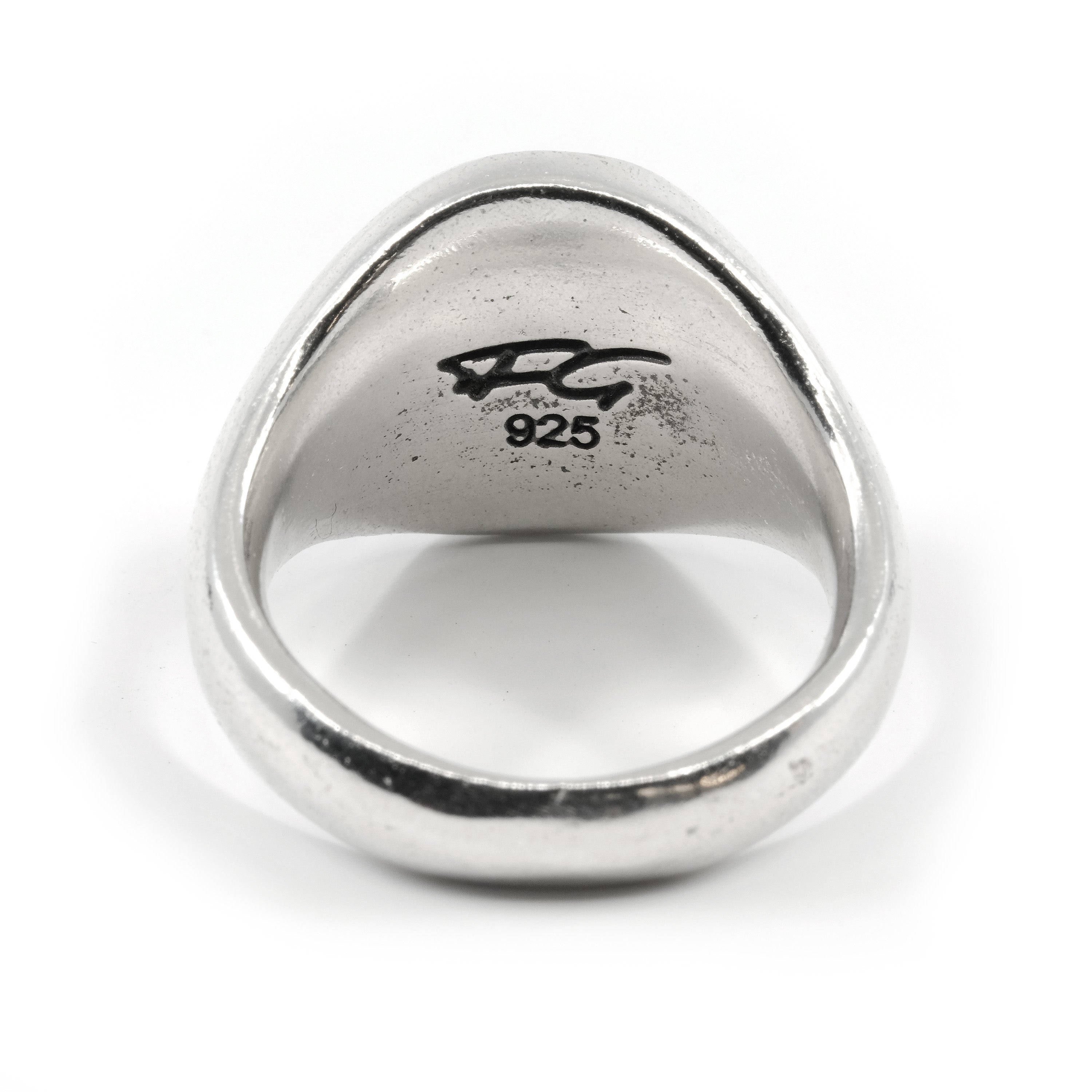 LION SIGNET