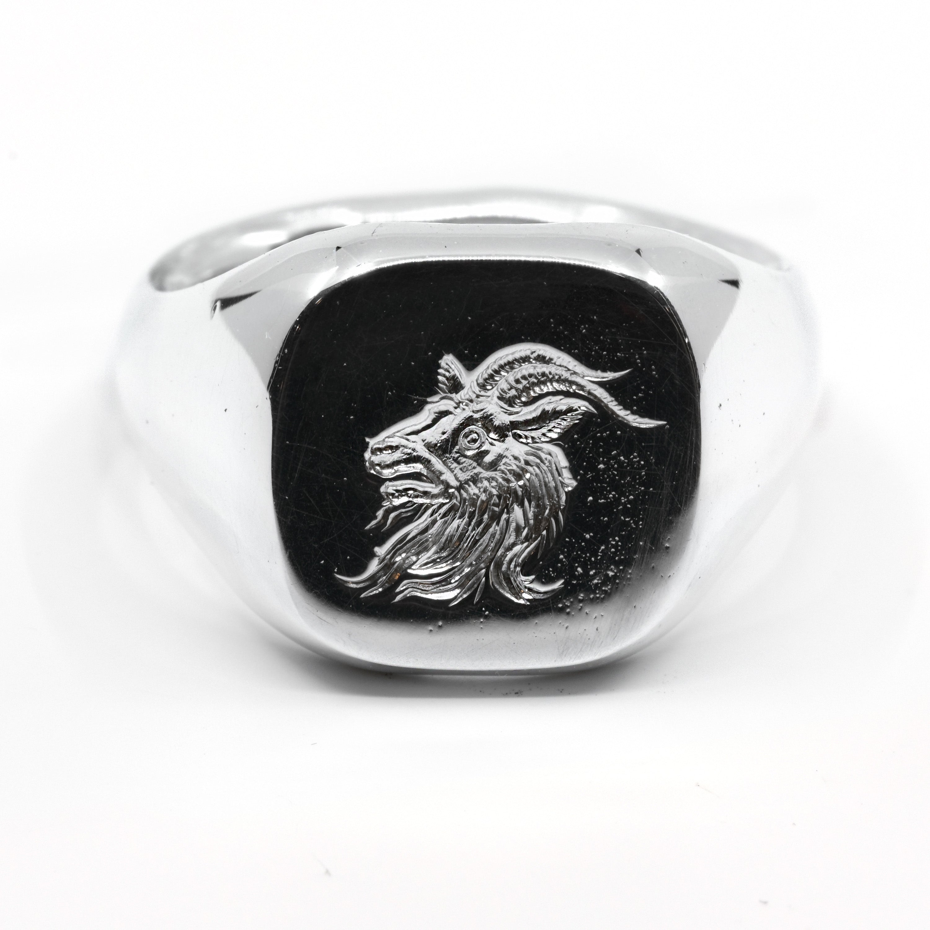 GOAT SIGNET