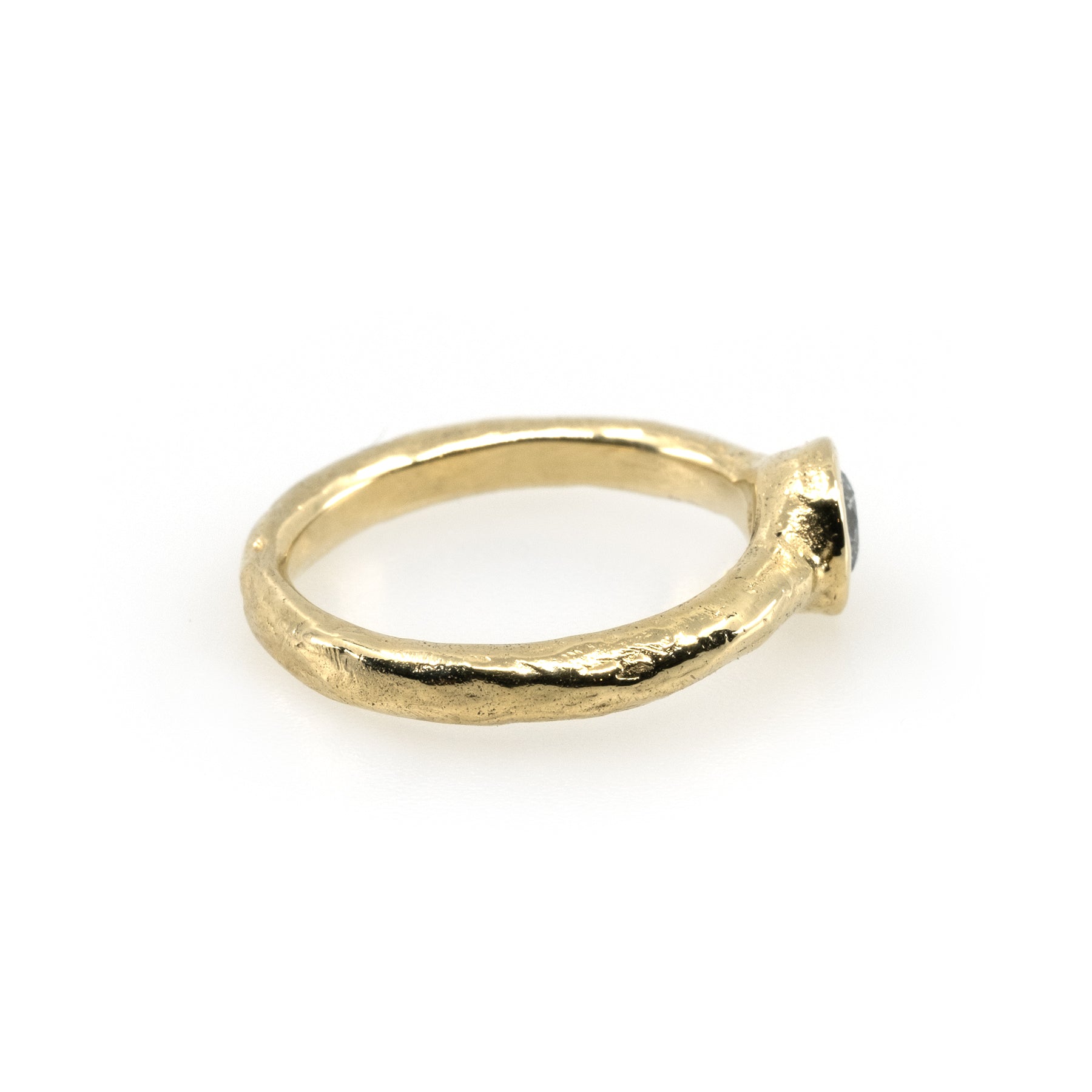 ROUND DIAMOND RING