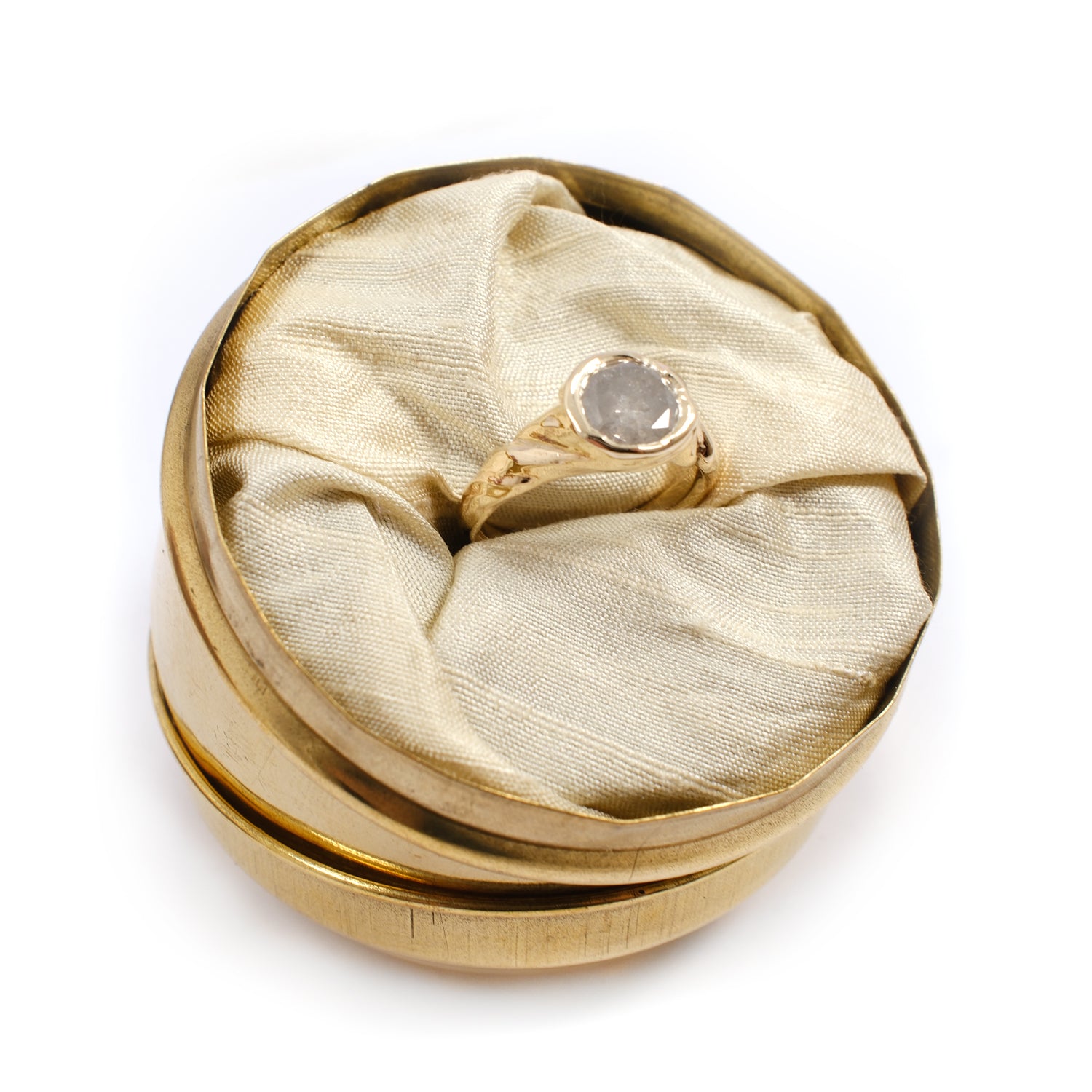 OPALESCENT ICE DIAMOND SILK RING# 035