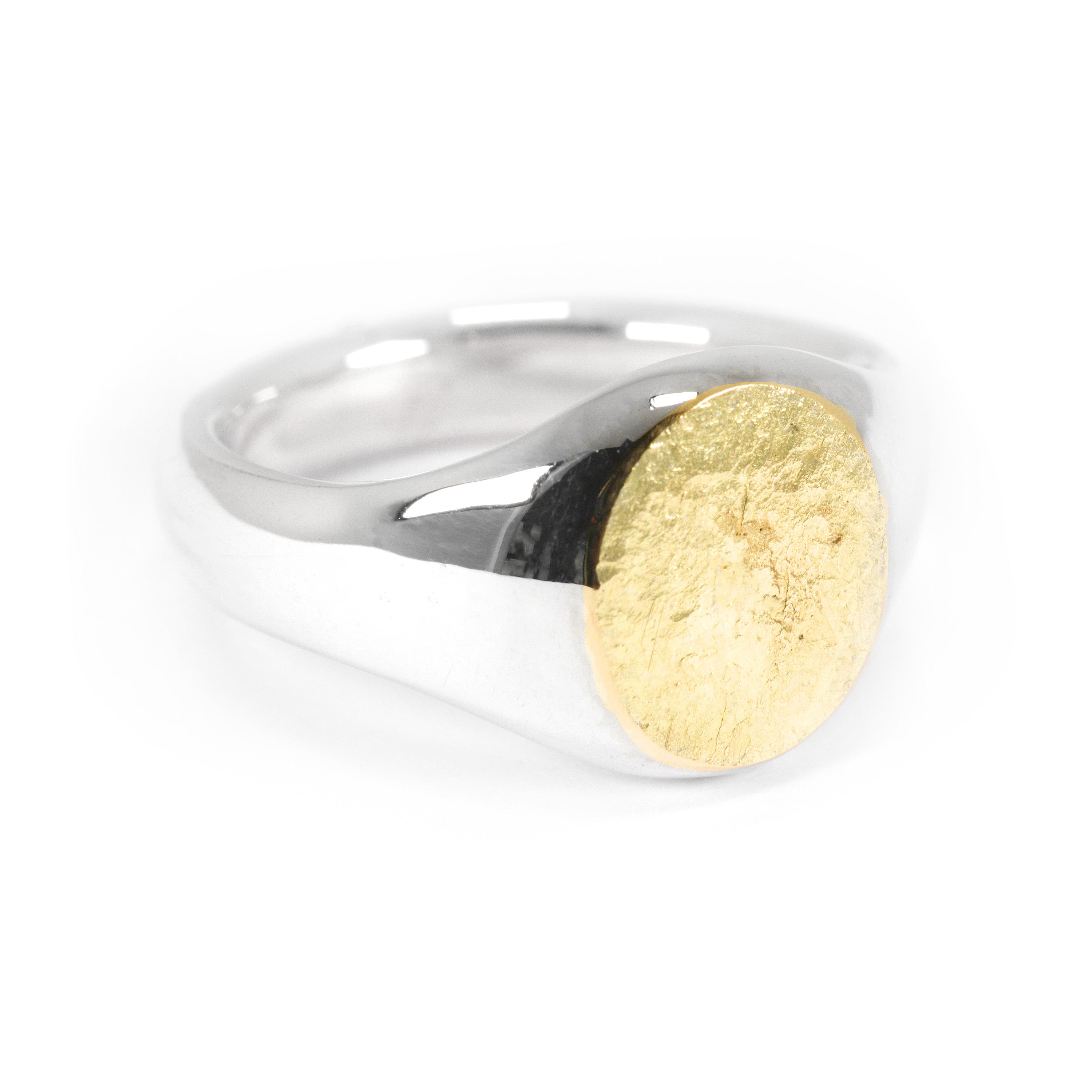 SMALL GOLD TOP OVAL SIGNET