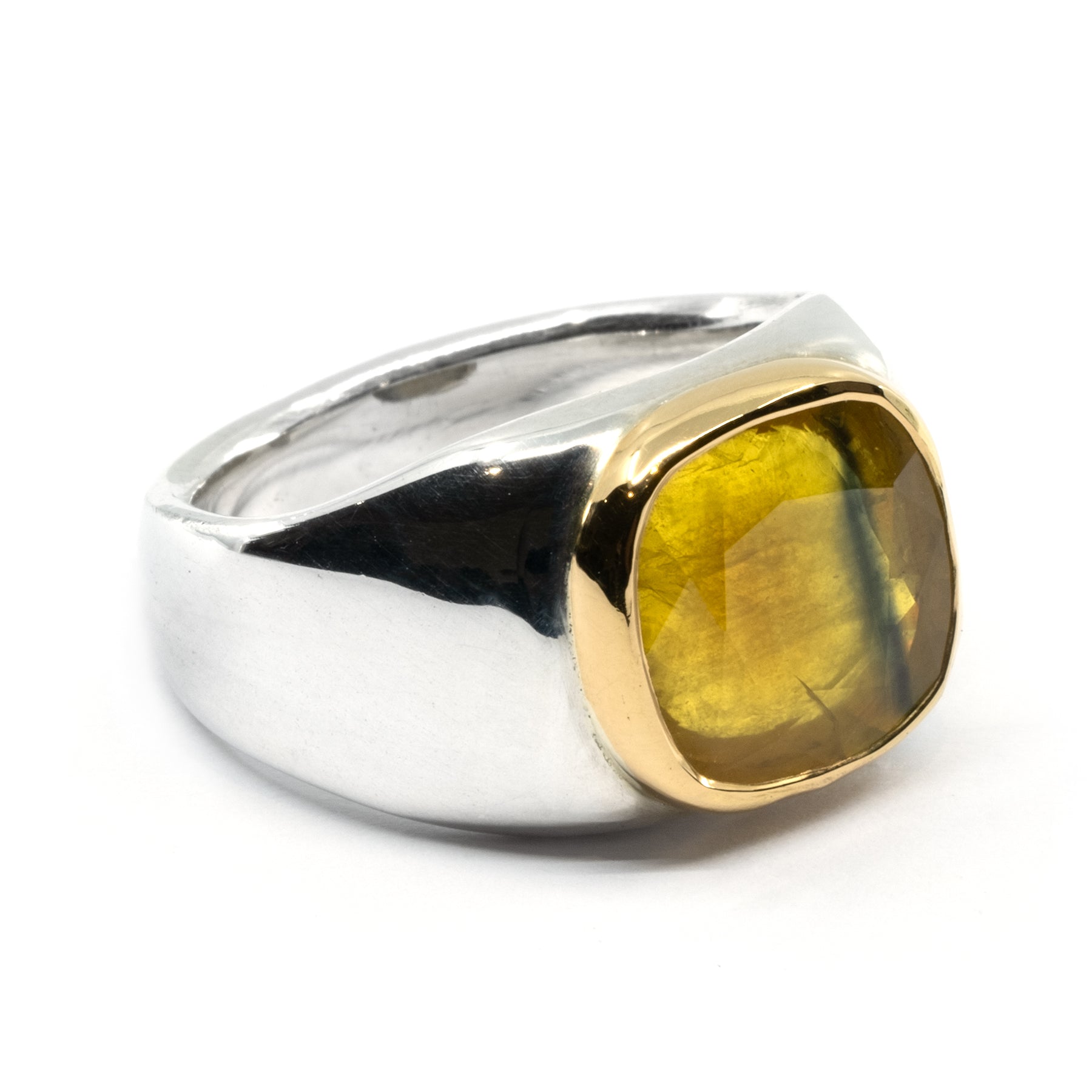 BEZEL BI COLOUR SAPPHIRE GOLD