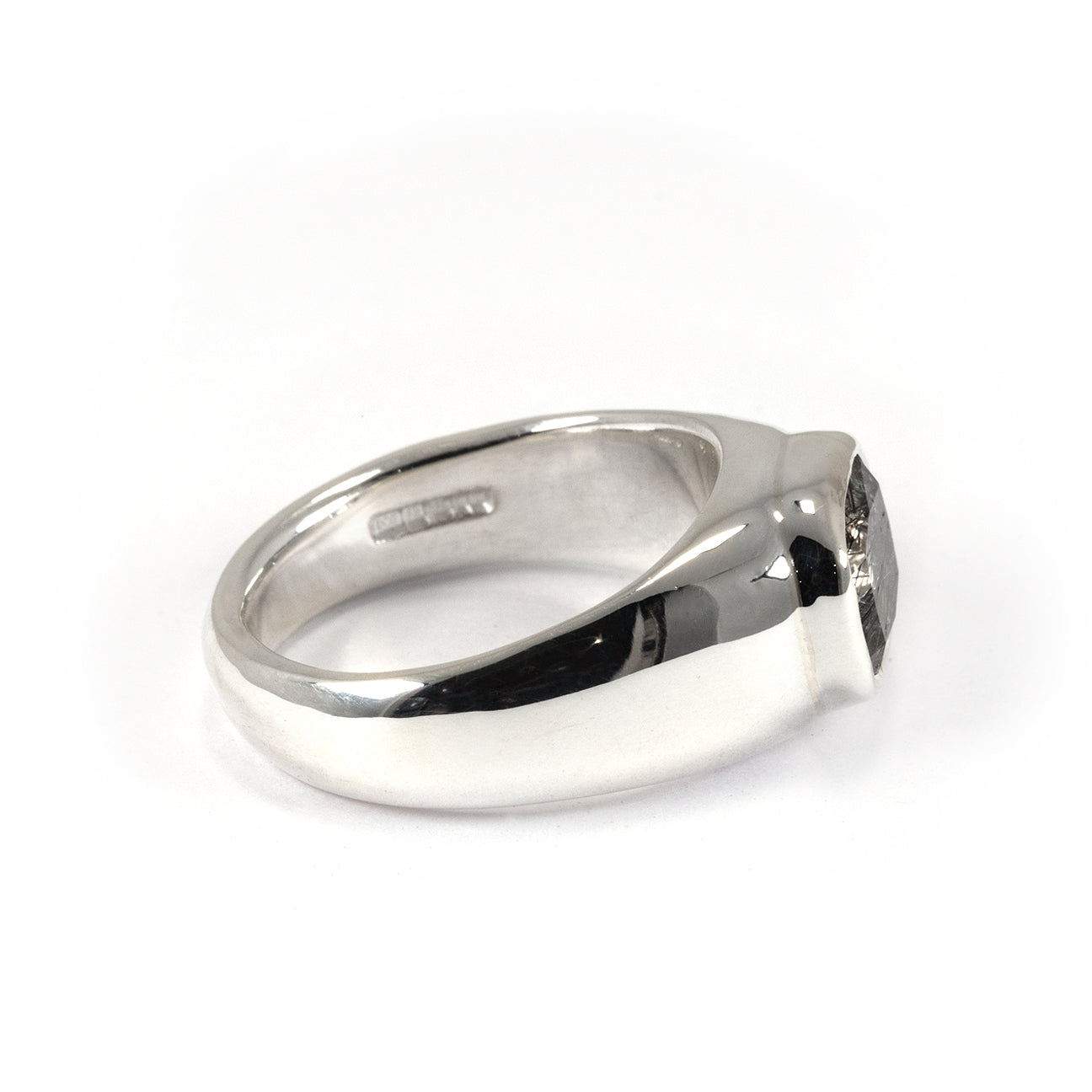 MINI SILVER BEZEL TOURMALATED QUARTZ