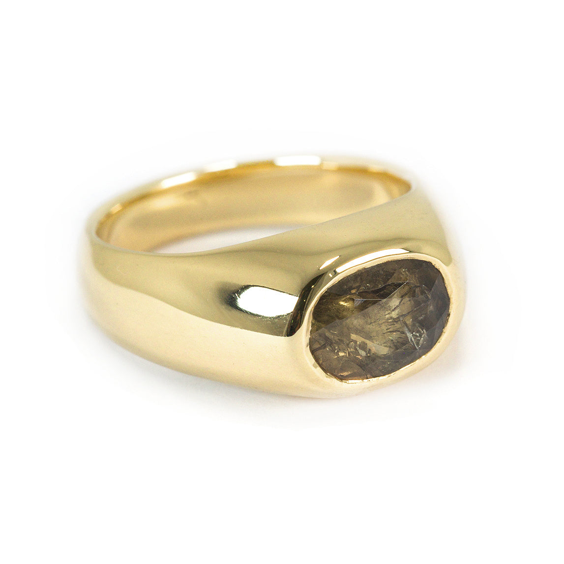 GOLD SIGNET WITH A BROWN AND AMBER INCLUDED SAPPHIRE