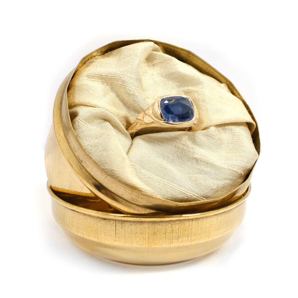 BI-COLOUR INCLUDED BLUE SAPPHIRE SILK RING #033