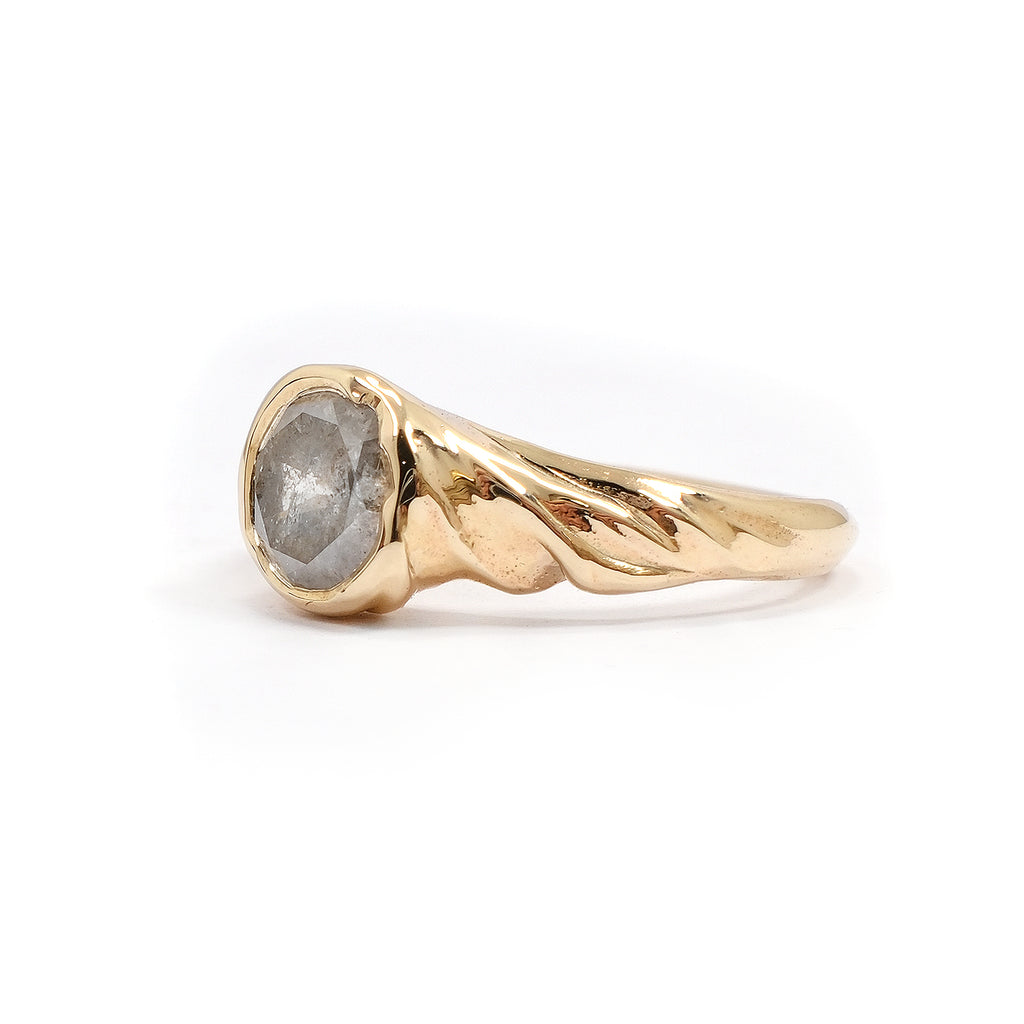 OPALESCENT ICE DIAMOND SILK RING# 035