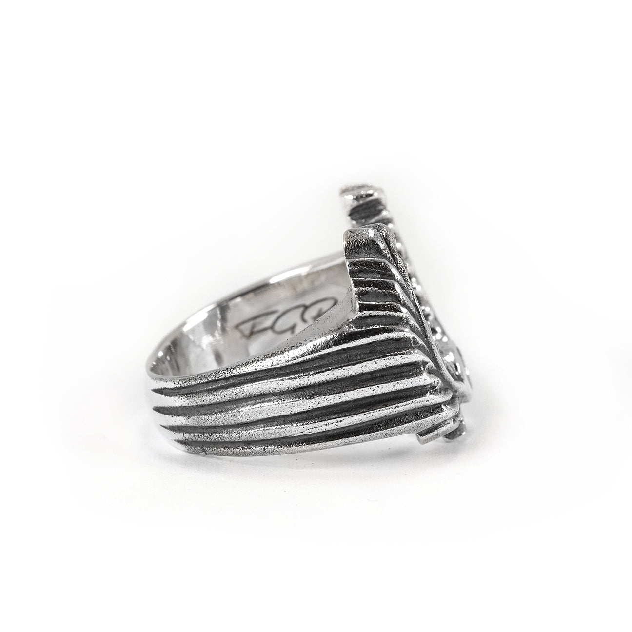 LAUREL RING