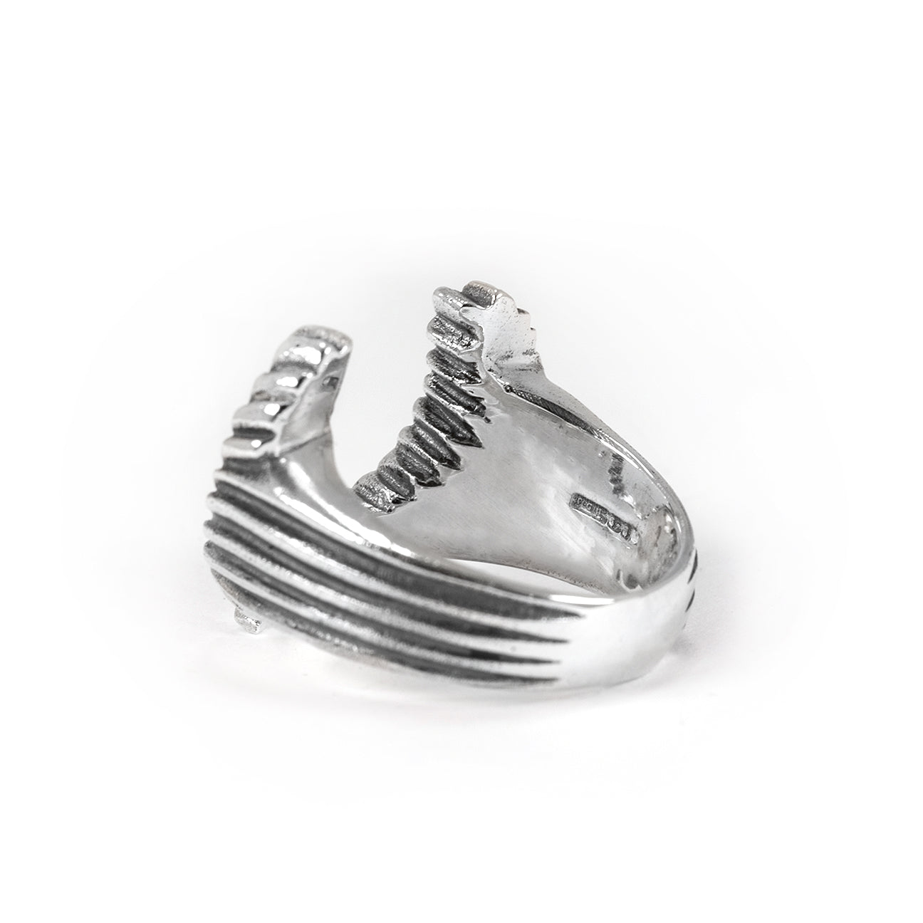LAUREL RING