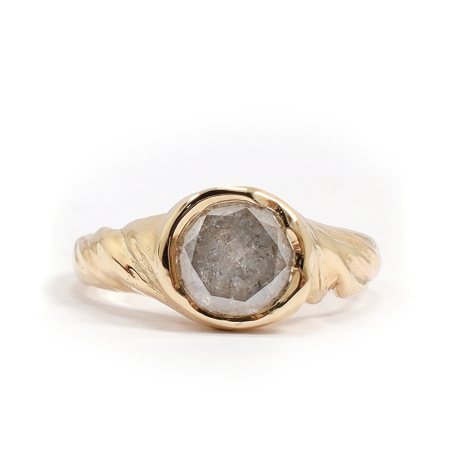 OPALESCENT ICE DIAMOND SILK RING# 035