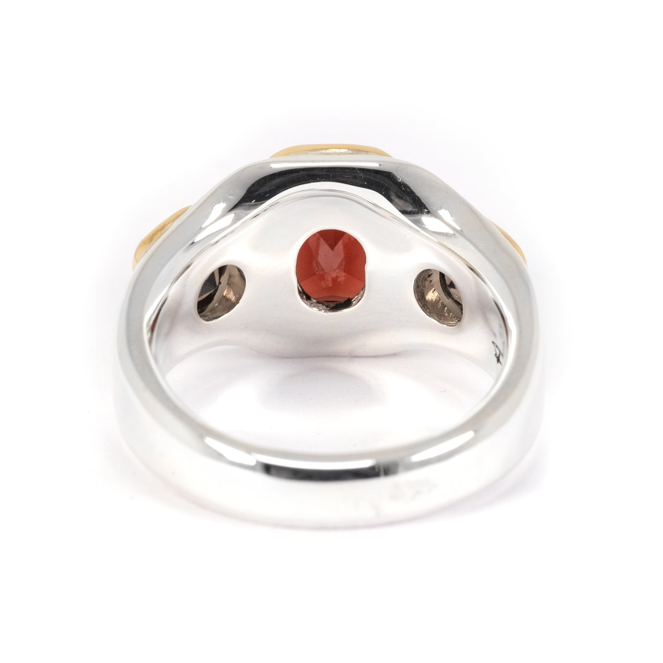 GOLD TRIPLE BEZEL GARNET