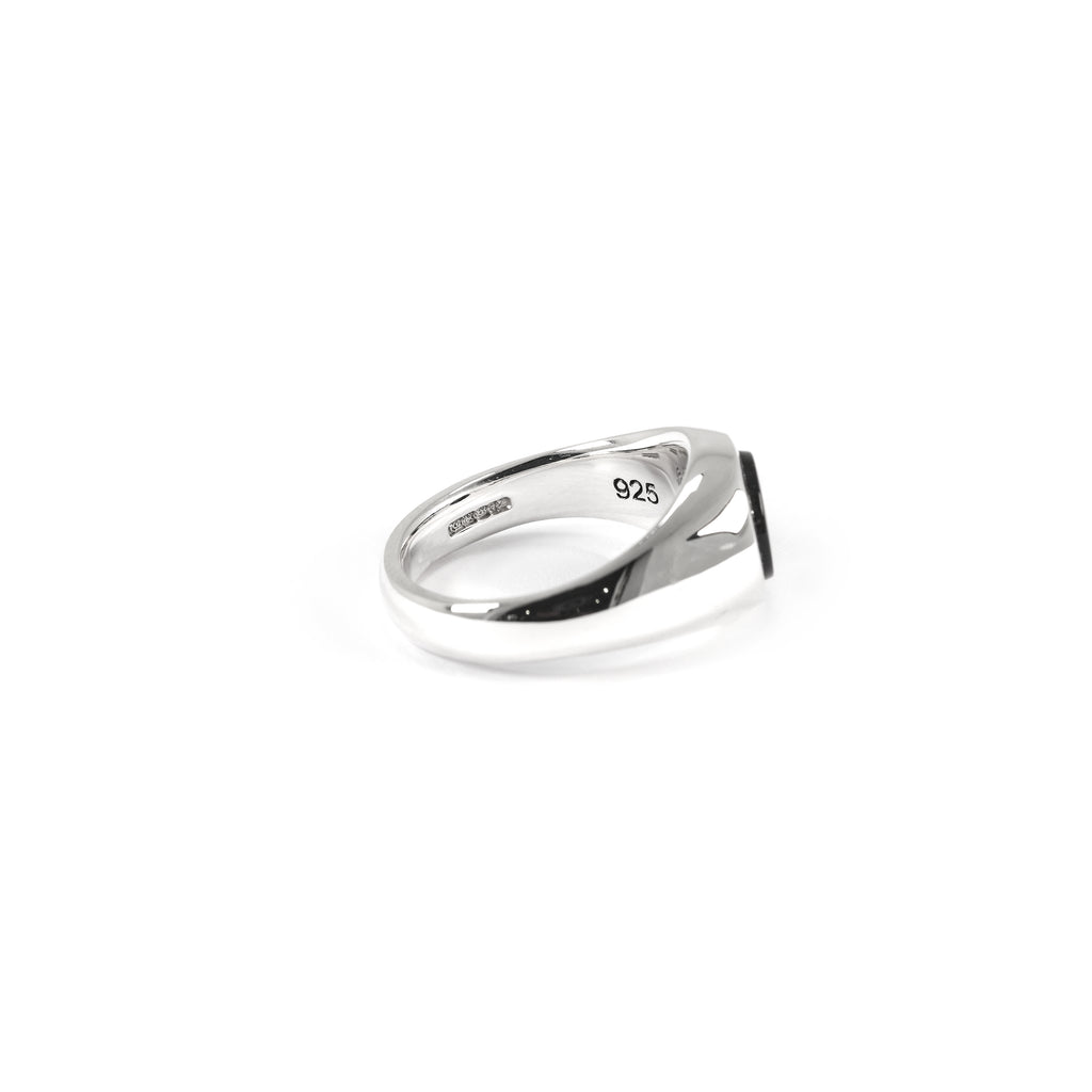 SMALL ROUND ONYX SIGNET
