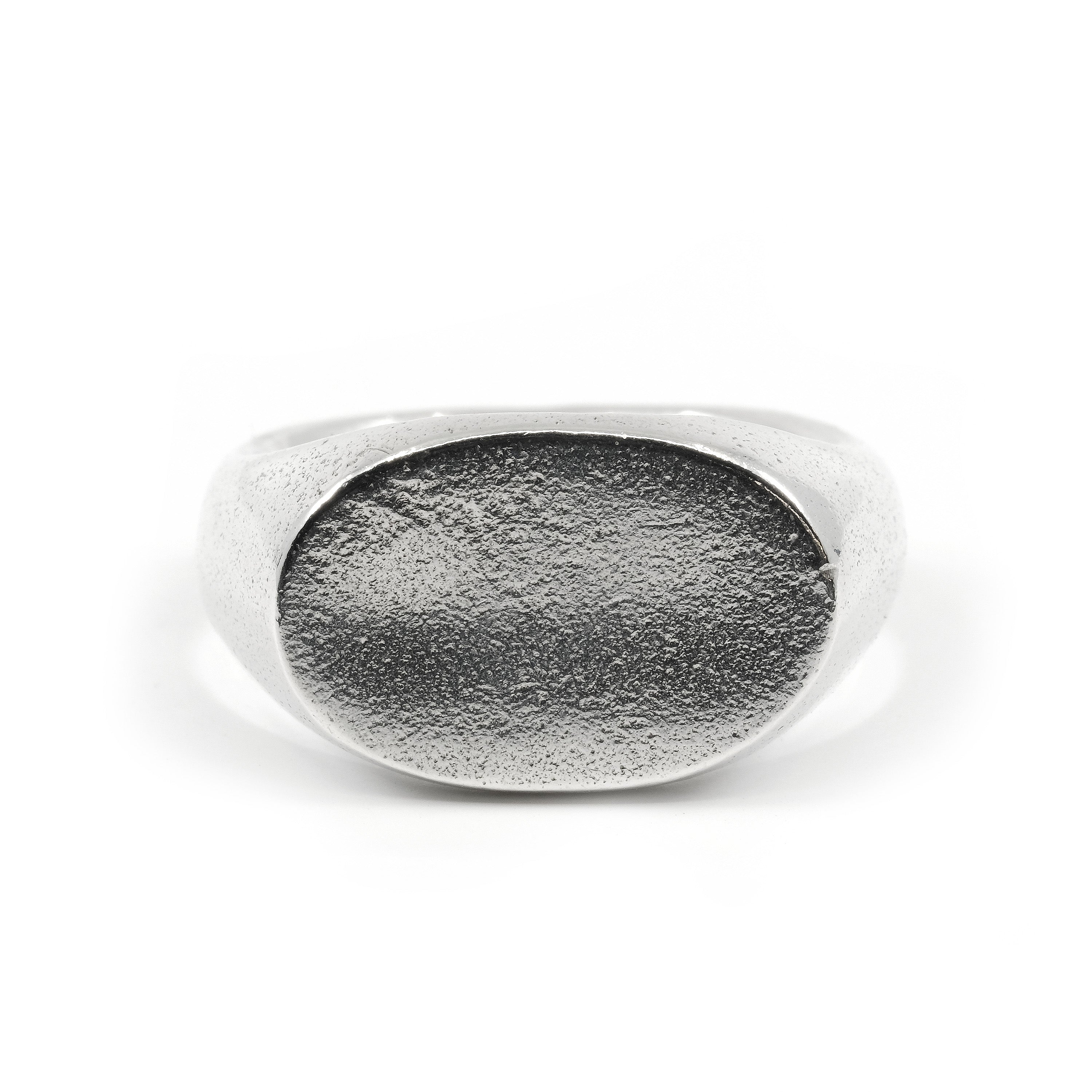 LANDSCAPE OVAL SIGNET
