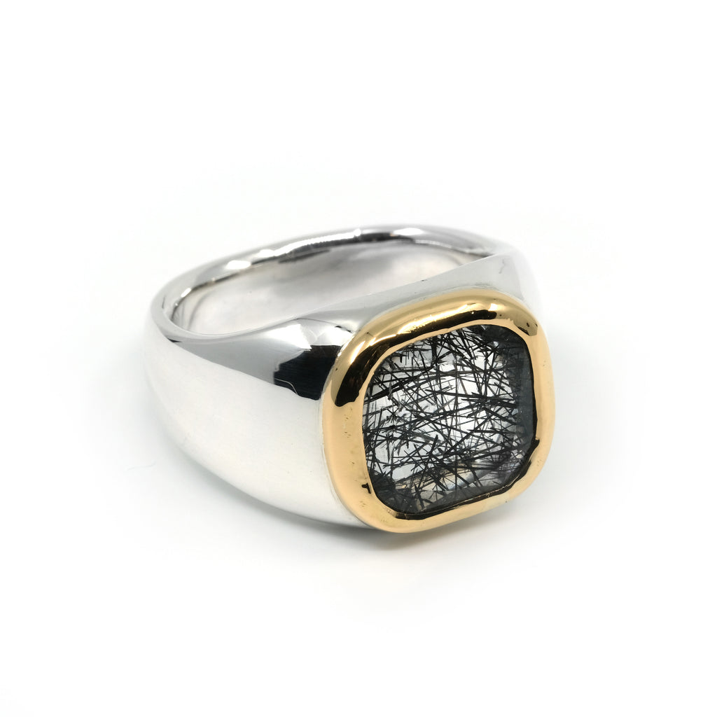 GOLD BEZEL TOURMALATED QUARTZ