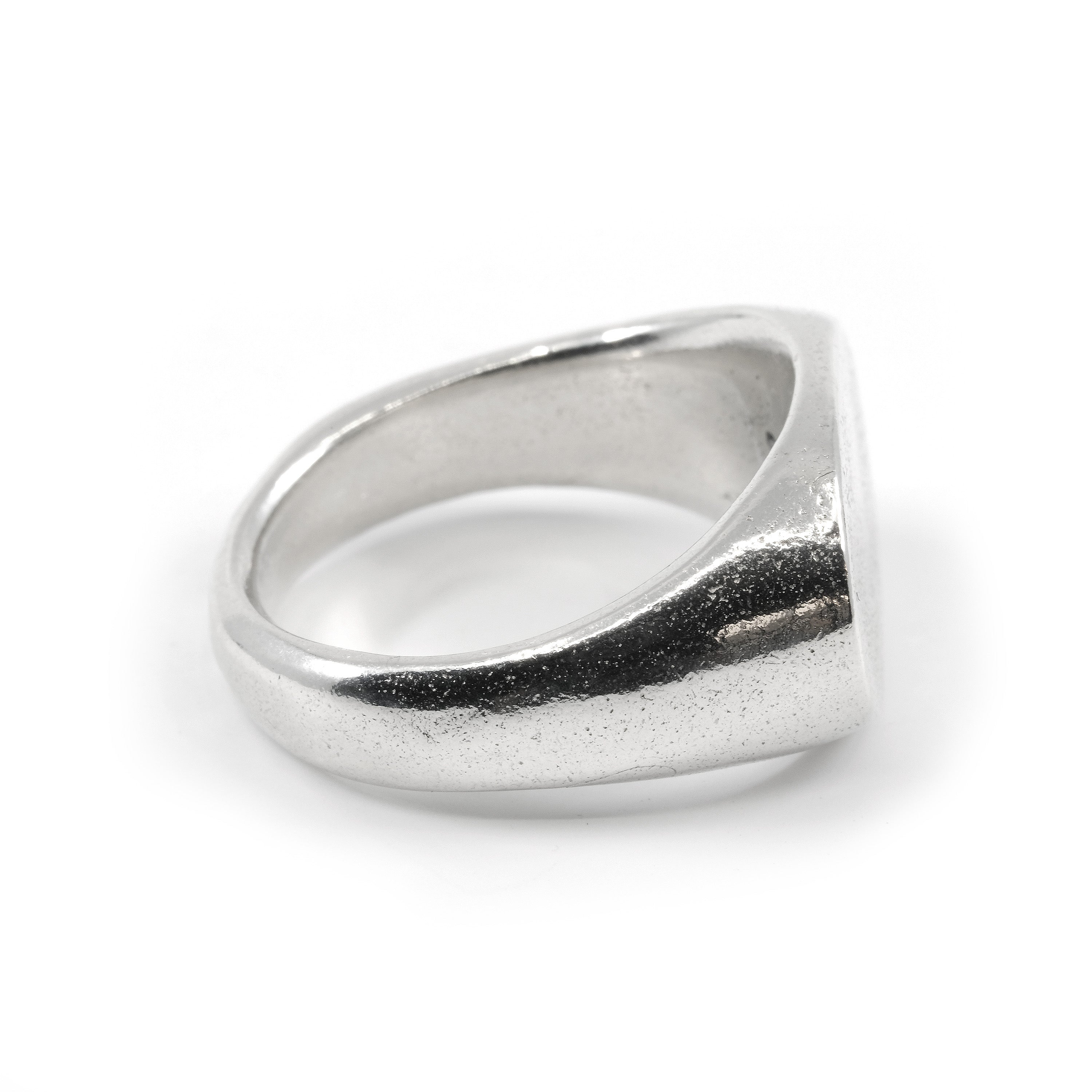 LANDSCAPE OVAL SIGNET