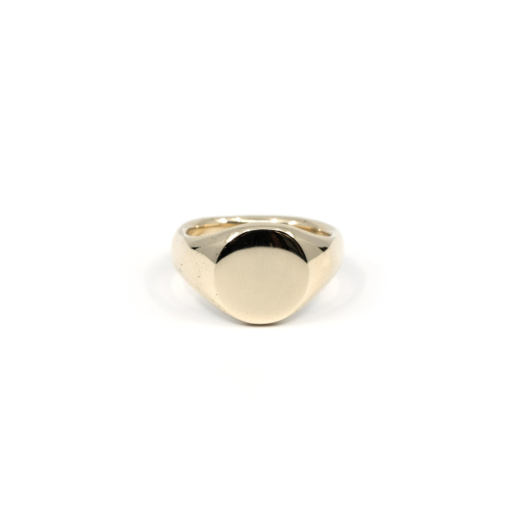 SMALL OVAL SIGNET GOLD