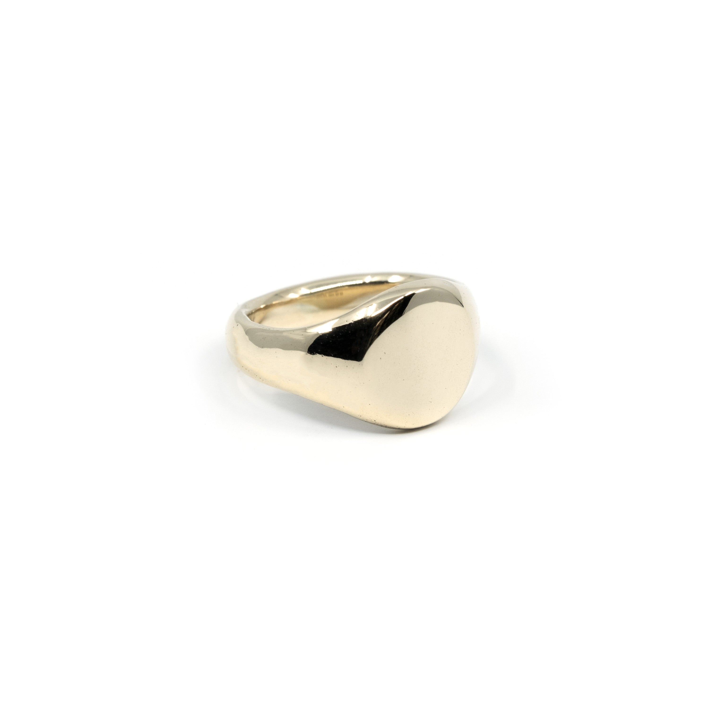 SMALL OVAL SIGNET GOLD