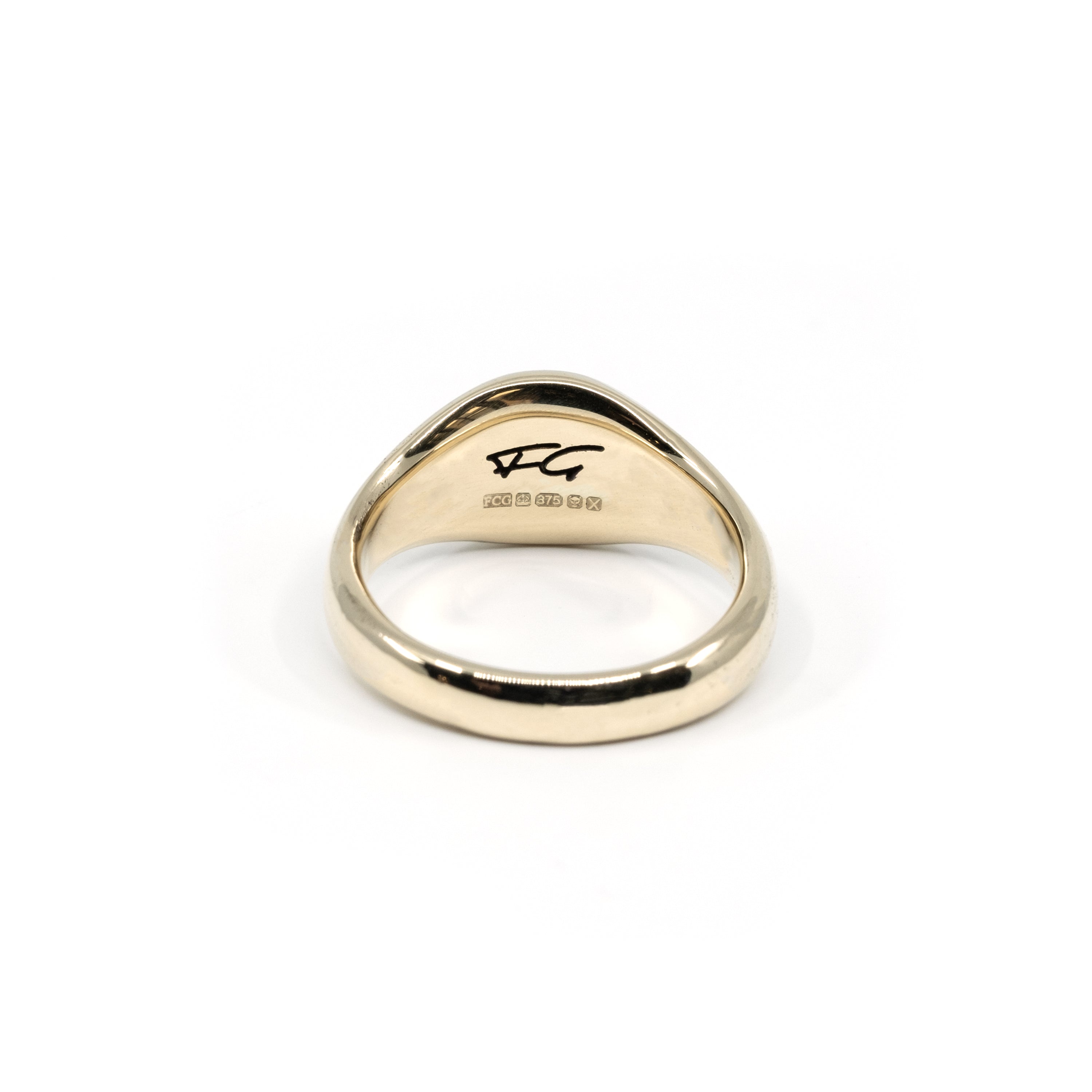 SMALL ROUND SIGNET GOLD